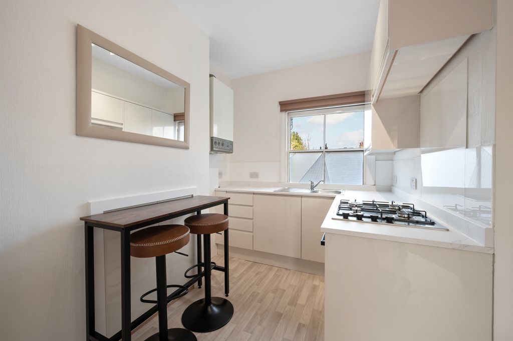 Property photo 2 of 6 Picture No. 03