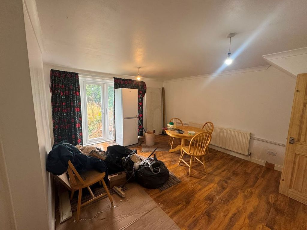 Property photo 3 of 10 Image 3