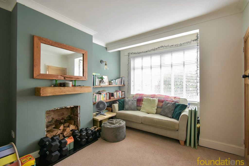 Property photo 2 of 16