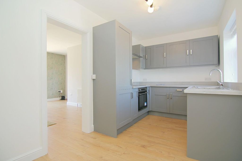 Property photo 2 of 15 Kitchen Diner