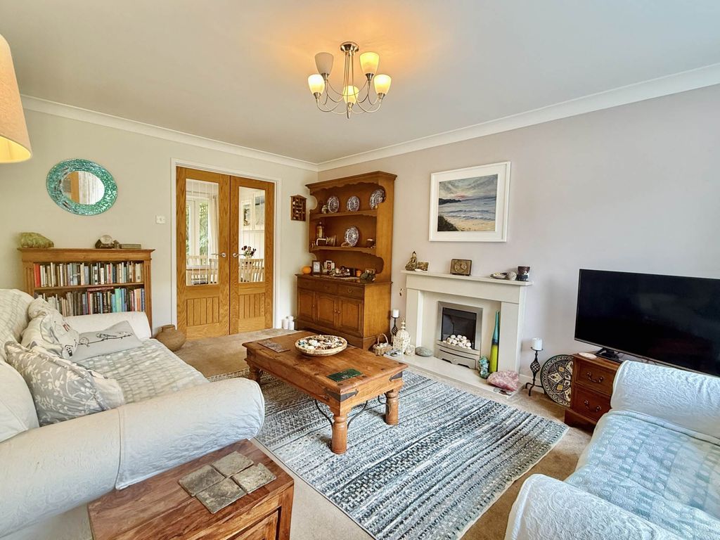Property photo 3 of 15