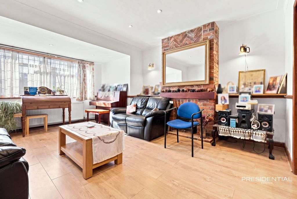 Property photo 3 of 50