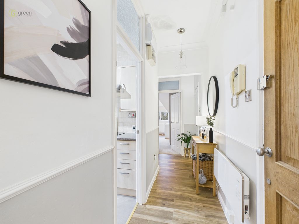 Property photo 2 of 8 Cam03830G0Pr0255Still004