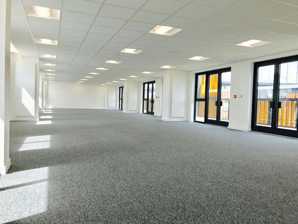 Property photo 2 of 15 Large Office Space_2.Jpg