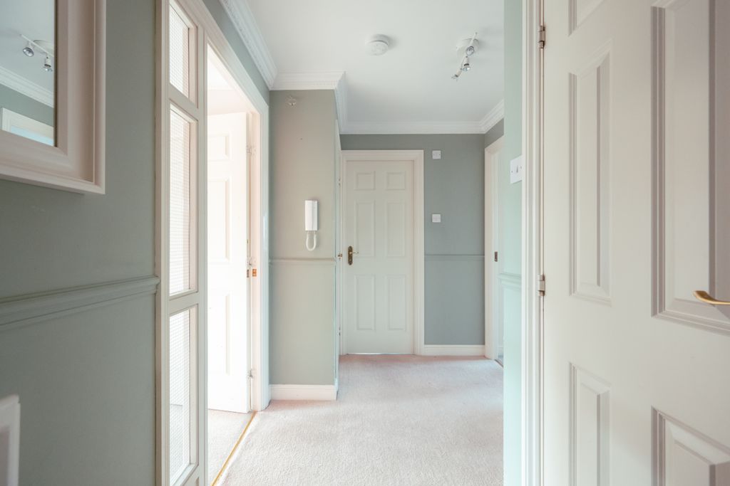 Property photo 2 of 29