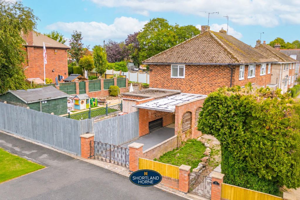 Property photo 1 of 35