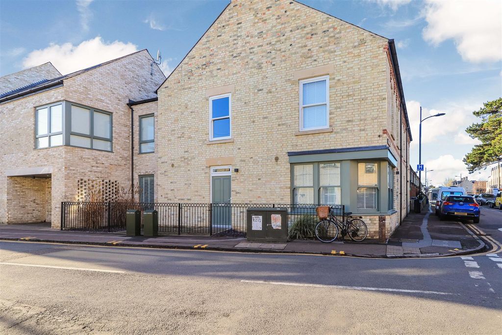 Property photo 1 of 17 Img_3922.Jpg