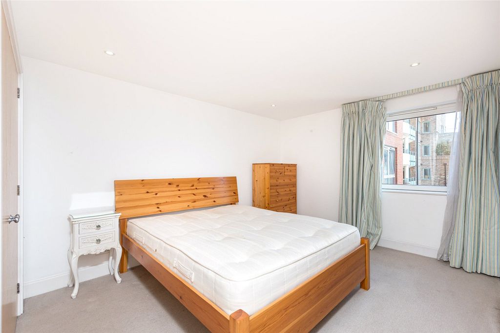 Property photo 3 of 11 Picture No. 06