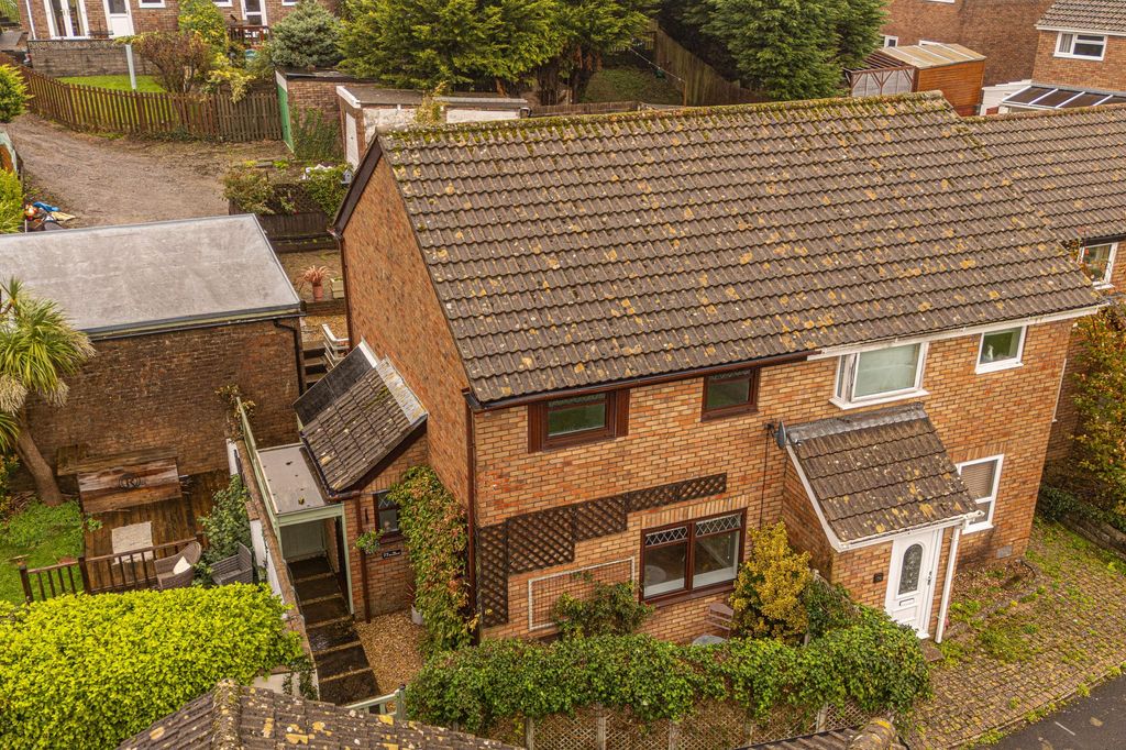 Property photo 1 of 36
