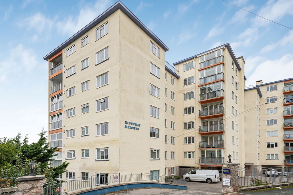 Property photo 1 of 26