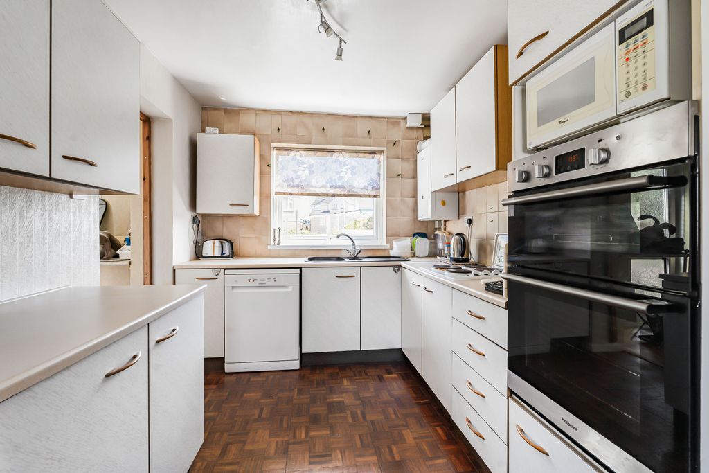 Property photo 3 of 16 12_78234