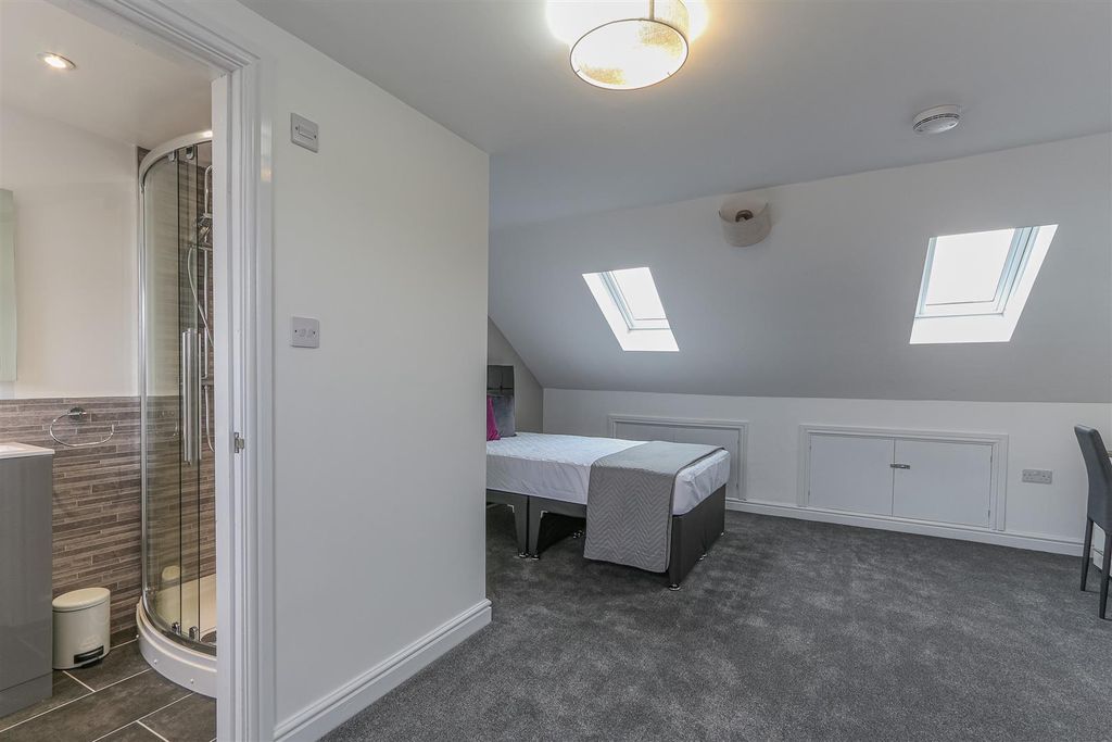 Property photo 2 of 7 Romilly Road 105-28.Jpg