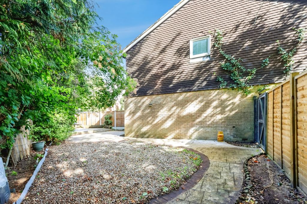 Property photo 3 of 19 Pbox-Img.Jpg