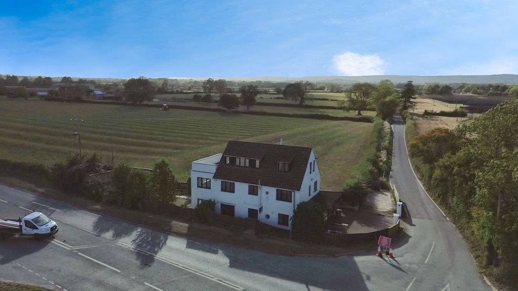 Property photo 2 of 18 Drone (5).Jpg