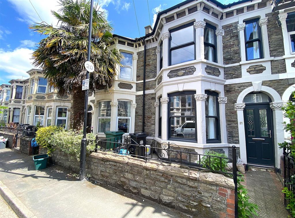 Property photo 1 of 13 Front 3.Jpeg