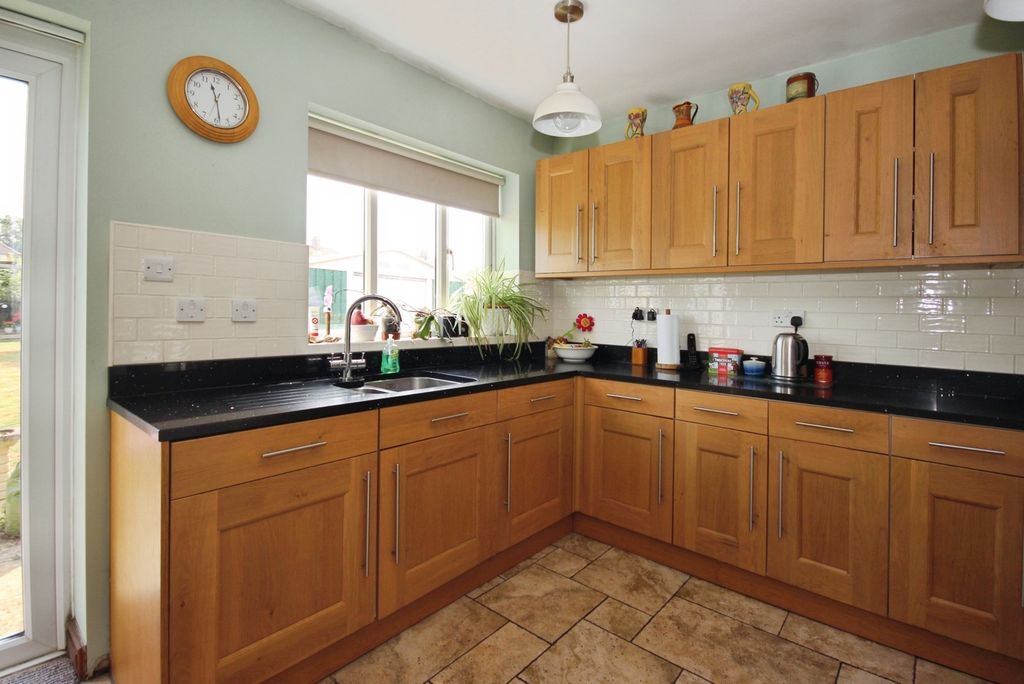 Property photo 3 of 17 Photo