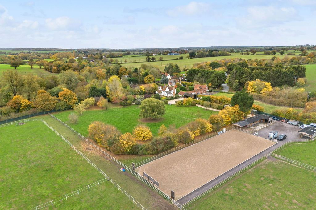 Property photo 1 of 61