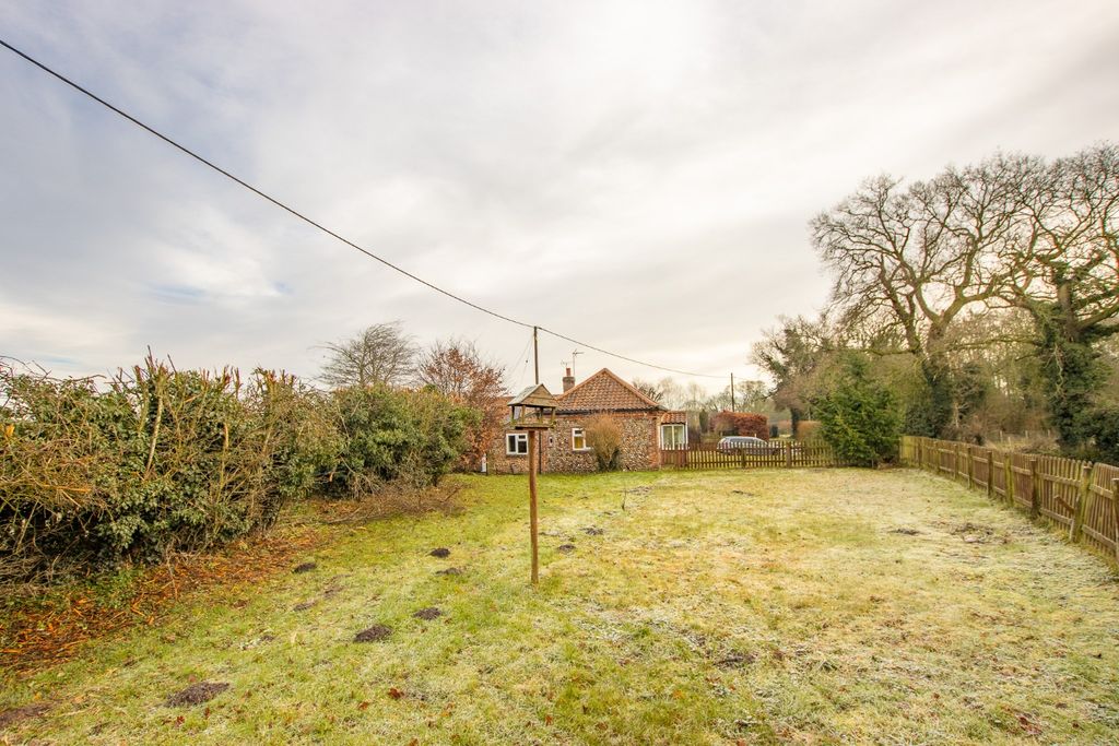 Property photo 2 of 18 4754343