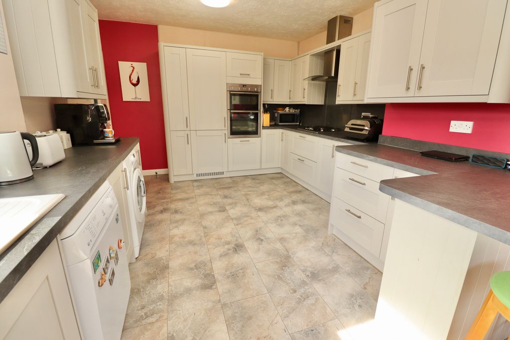 Property photo 3 of 22 Img_0830