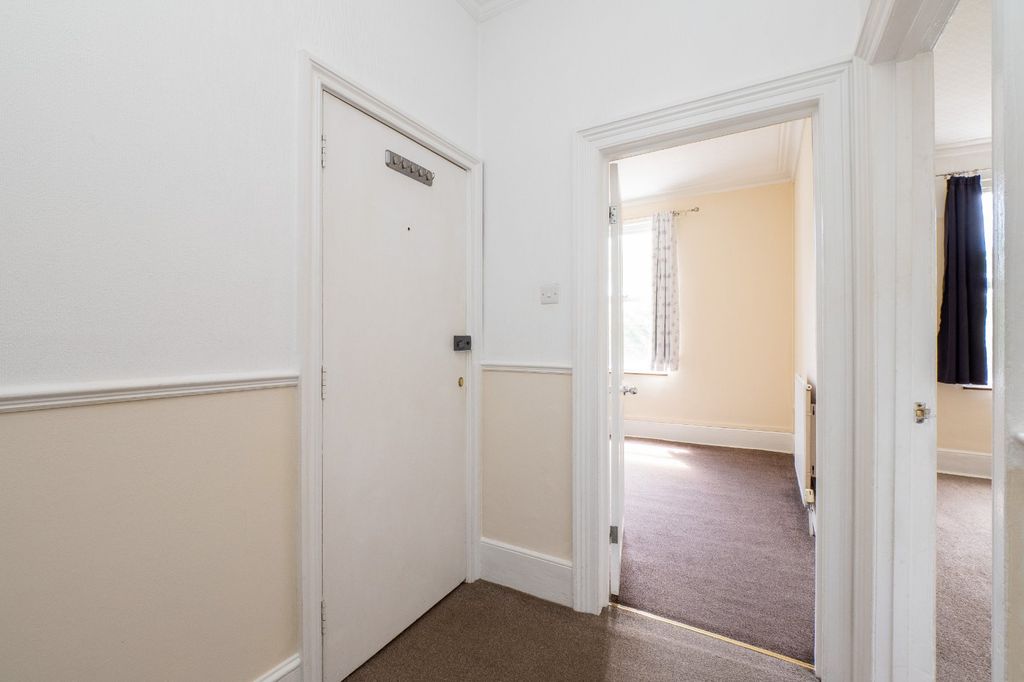 Property photo 3 of 21 Picture No. 16