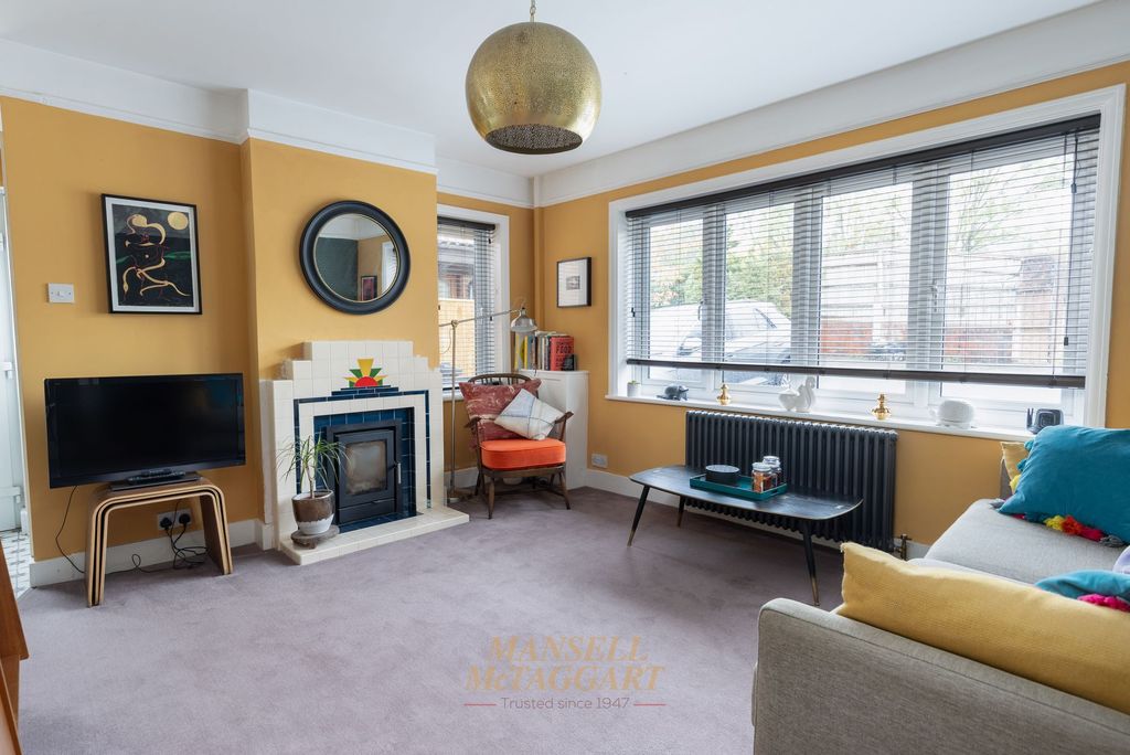 Property photo 3 of 17