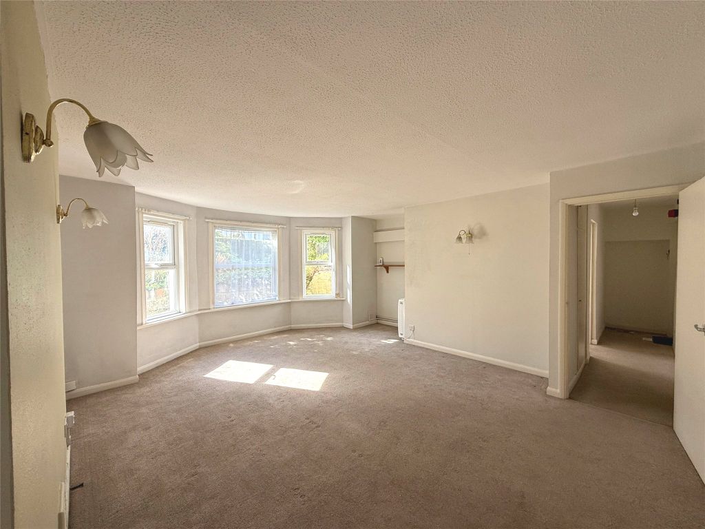 Property photo 2 of 11 Picture No. 23