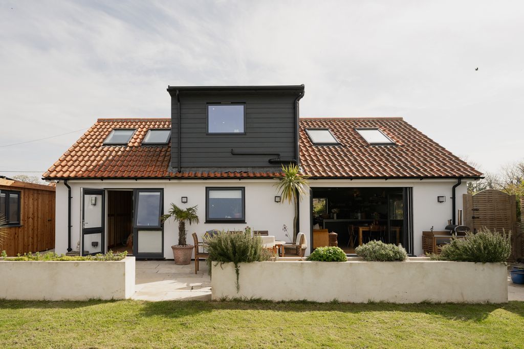 Property photo 2 of 36 337508 - Farthings, Reydon, Southwold-8.Jpg