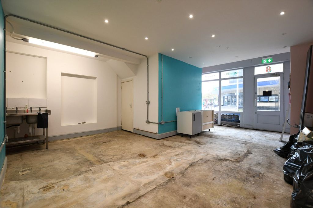 Property photo 3 of 10 Picture No. 01