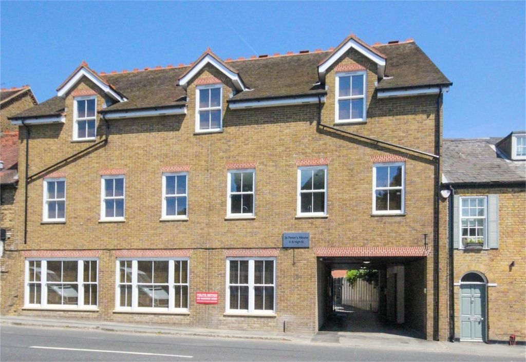 Property photo 1 of 6