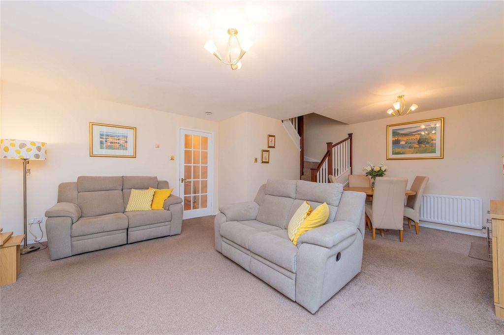 Property photo 2 of 30 Picture No. 24