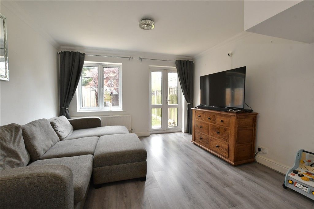 Property photo 3 of 11 Lounge/Dining Room