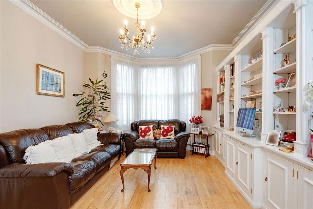 Property photo 2 of 13
