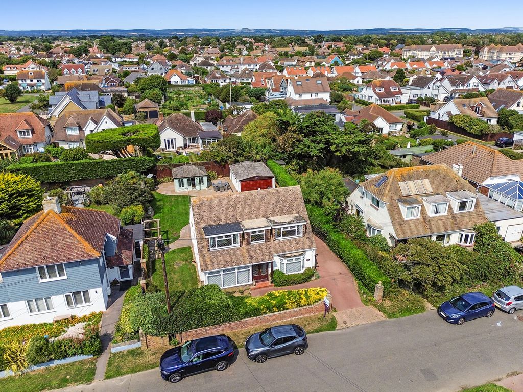 Property photo 1 of 37