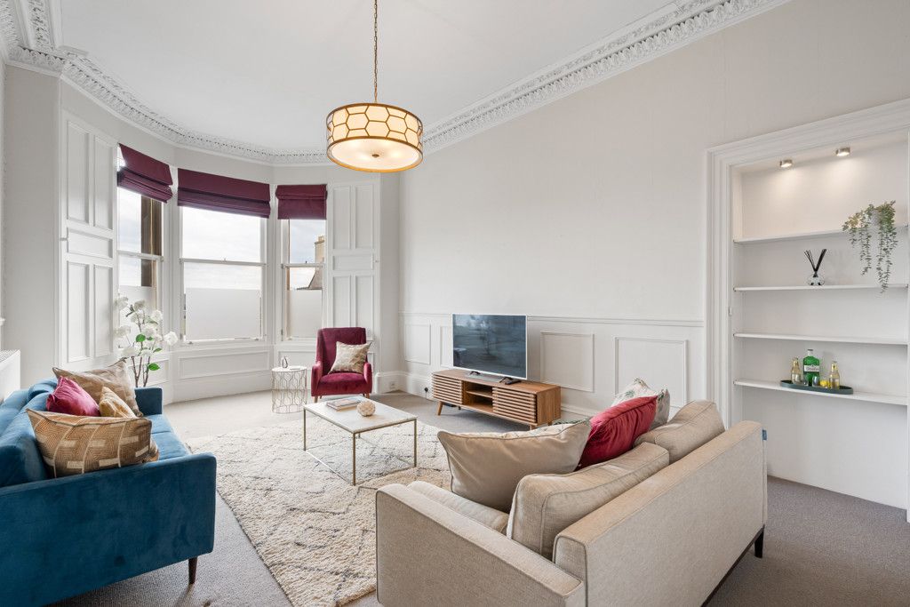 Property photo 2 of 28