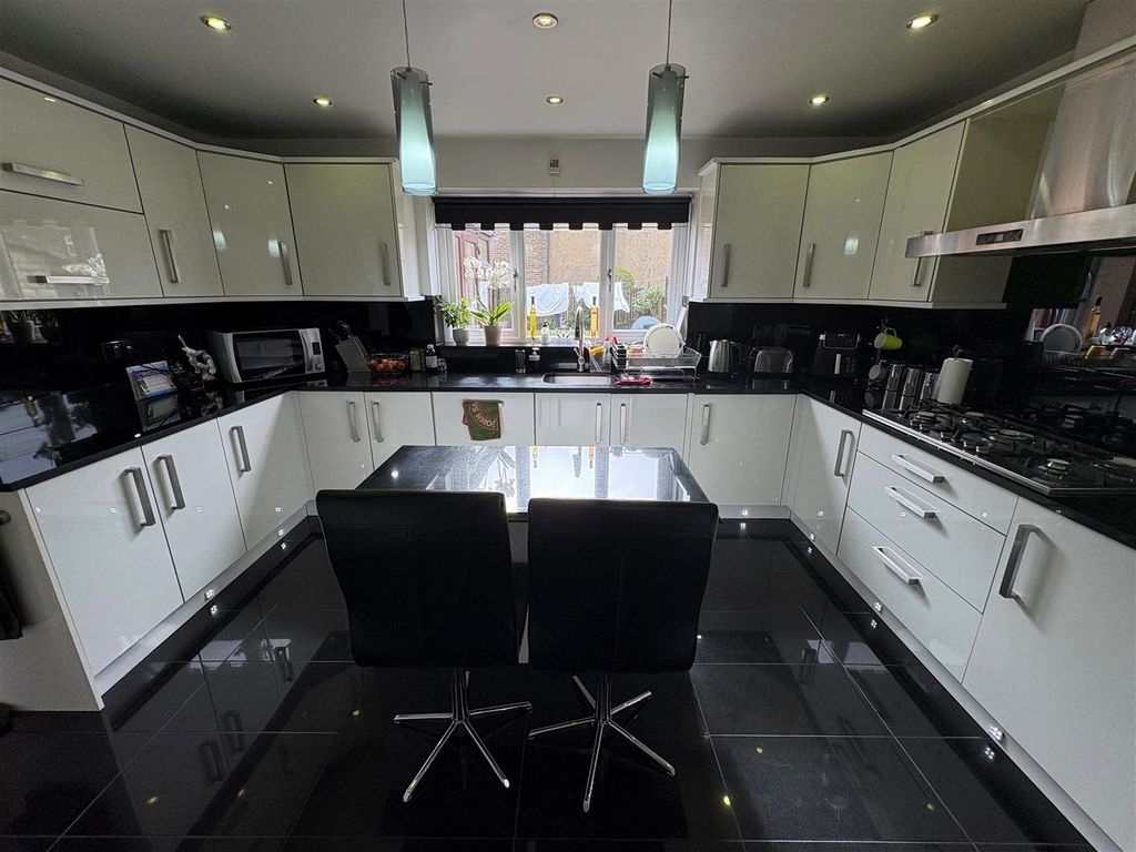 Property photo 2 of 23 5.Jpg