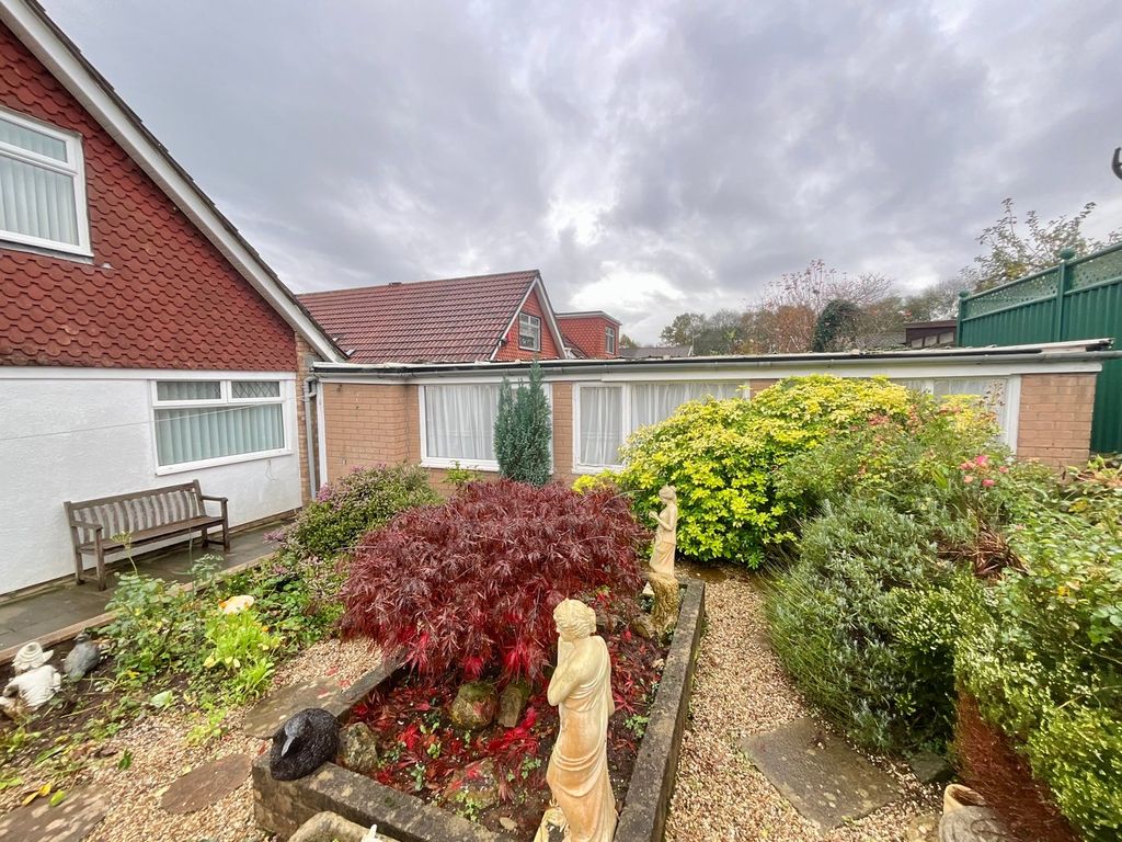 Property photo 3 of 24