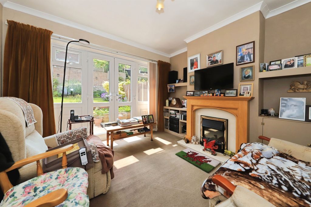 Property photo 3 of 17