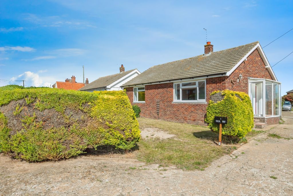 Property photo 2 of 20