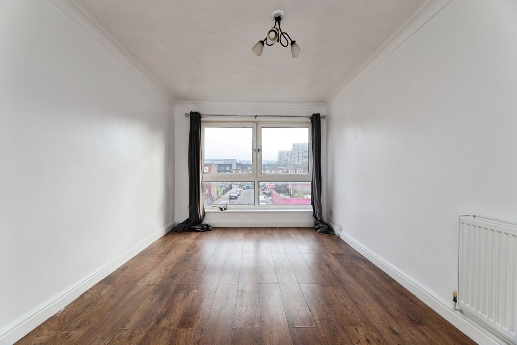 Property photo 2 of 15 Pbox-Img.Jpg