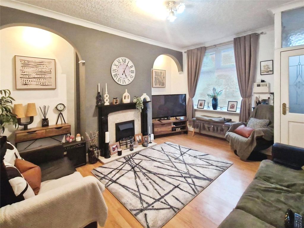 Property photo 2 of 16 Picture No. 09