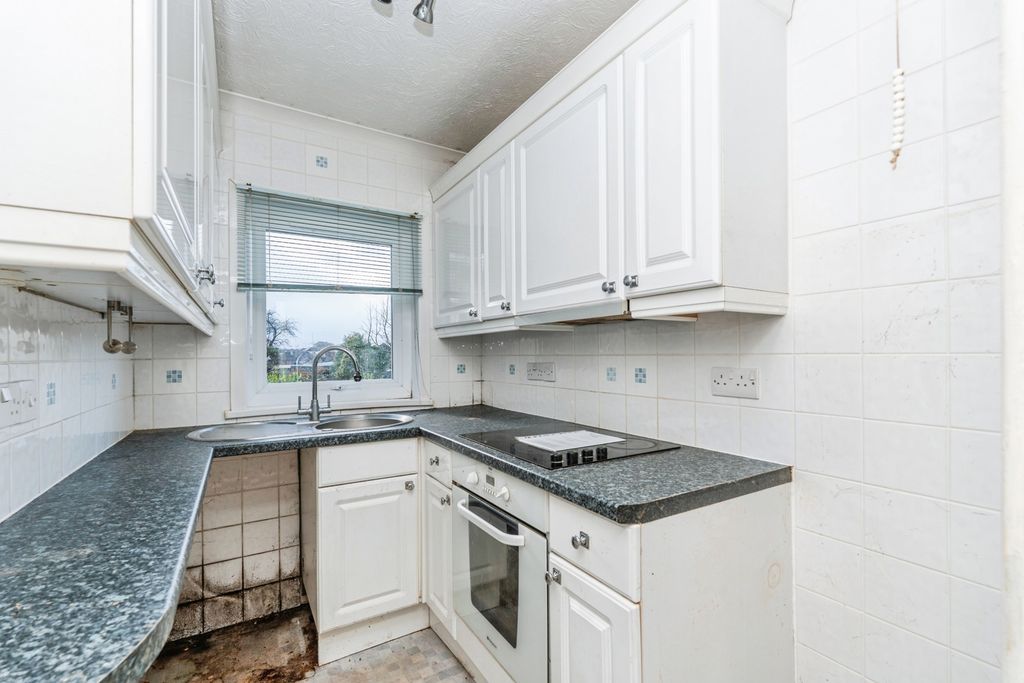 Property photo 2 of 10 Pbox-Img.Jpg