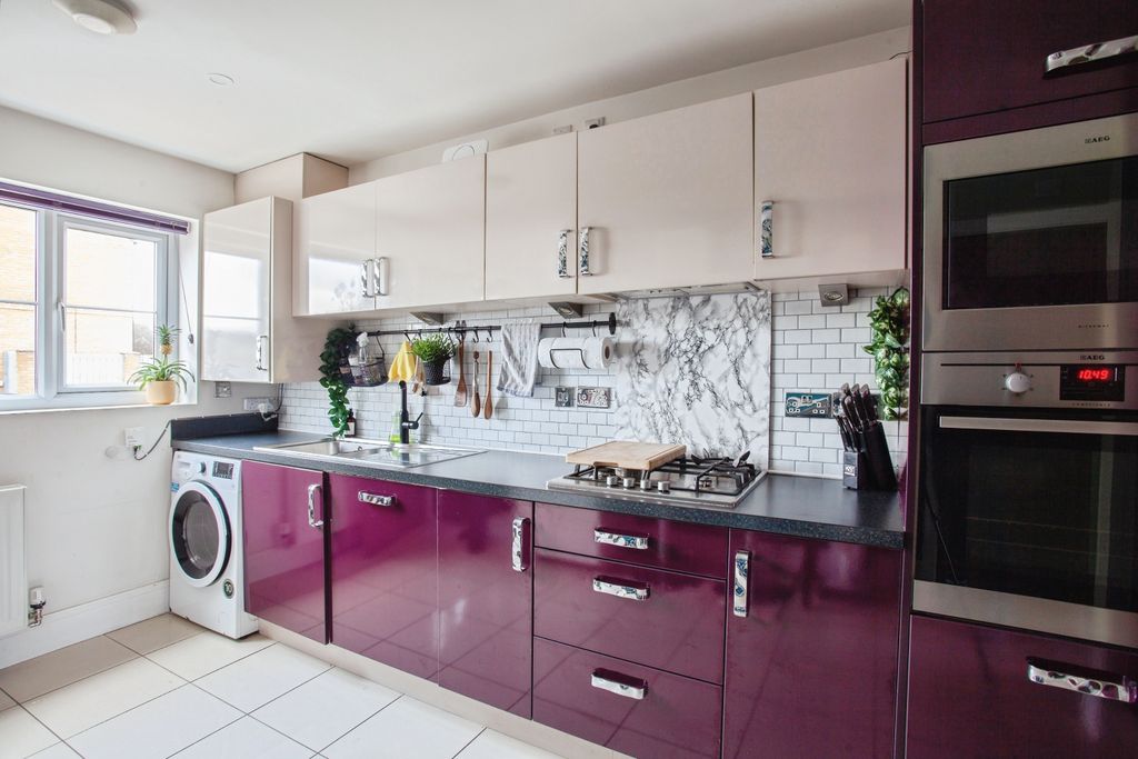 Property photo 3 of 20 Img_2035