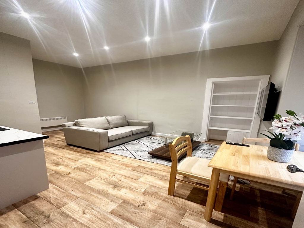 Property photo 1 of 8 Img_4733