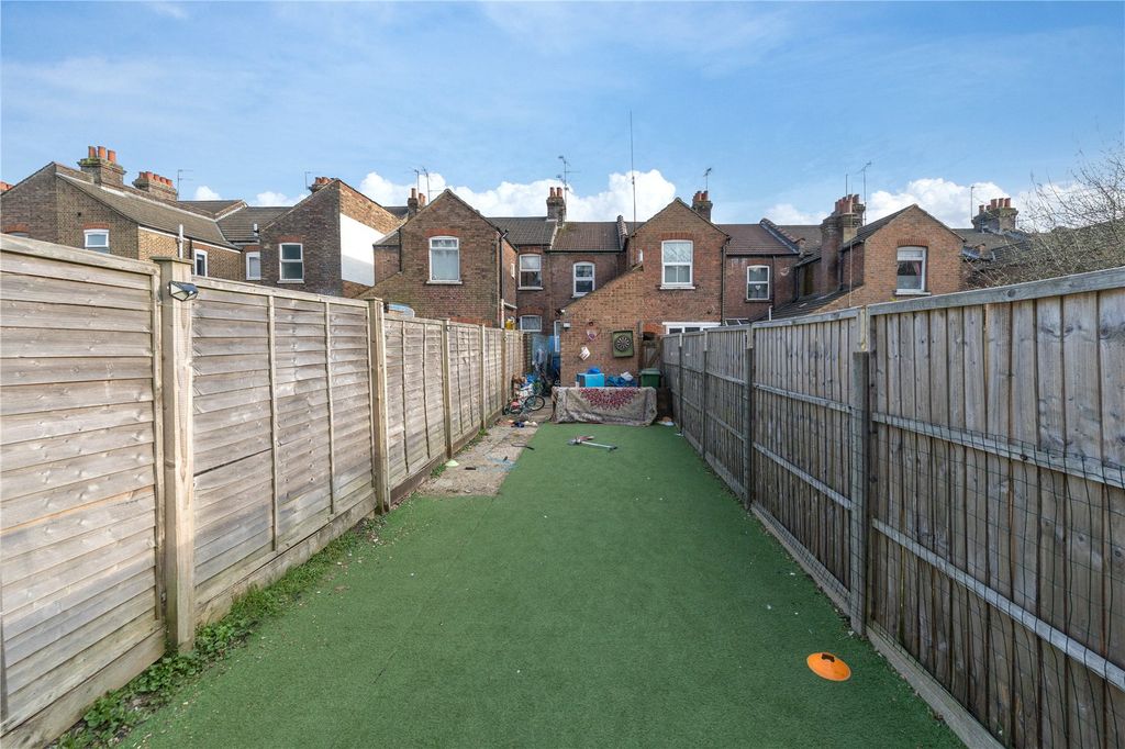 Property photo 2 of 16 Picture No. 06