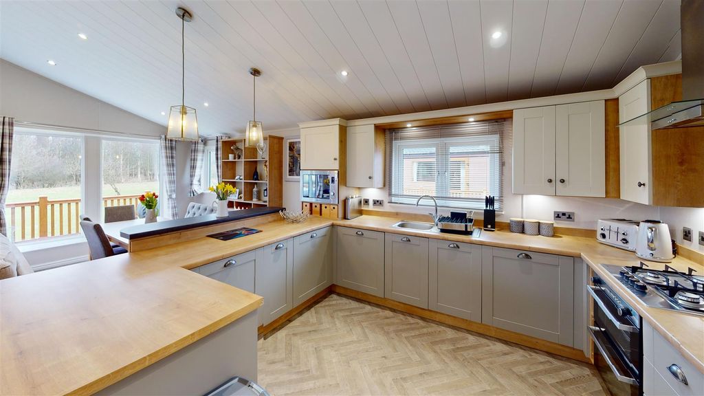 Property photo 2 of 21 Willows-3-Kitchen.Jpg