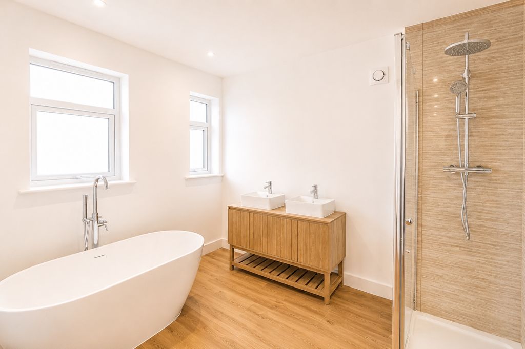 Property photo 3 of 17 32d0c69d-7Db6-4Ffc-92Ab-B22Fddafa0F7
