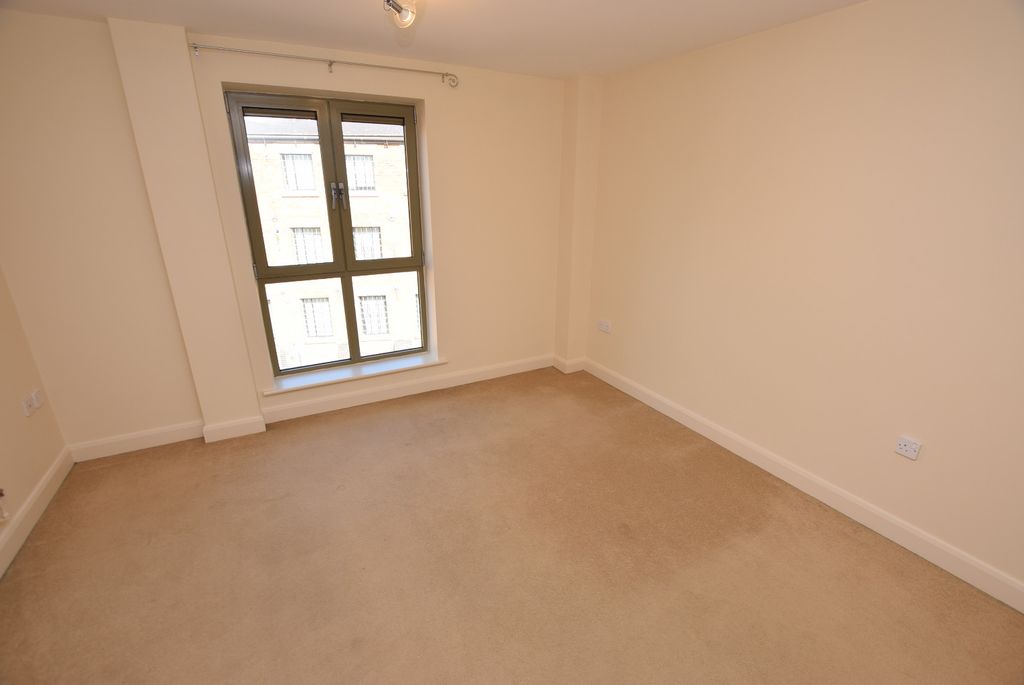 Property photo 2 of 8 1449943