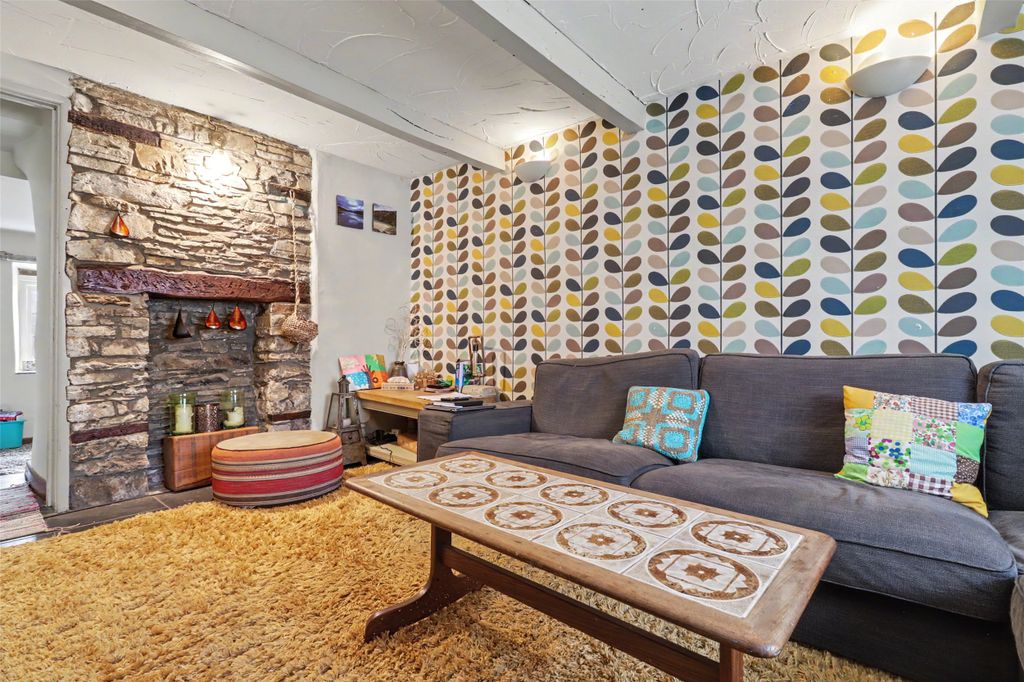 Property photo 3 of 13 3 - Picture No. 16