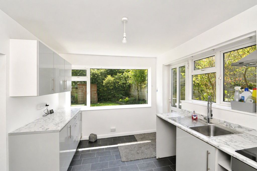 Property photo 3 of 10 Picture No. 30