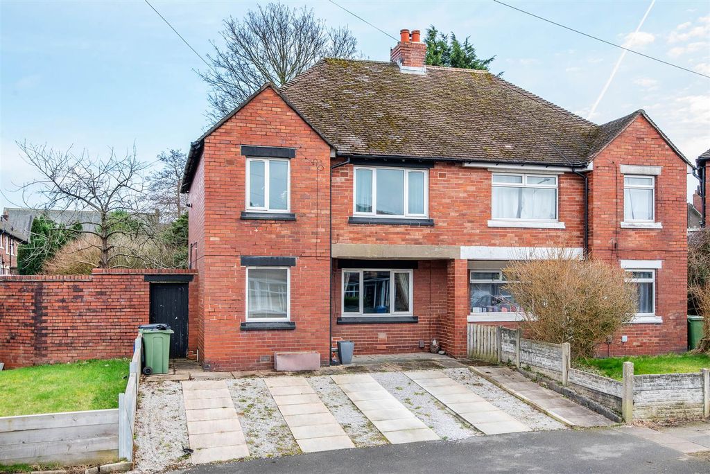 Property photo 1 of 16 Front External